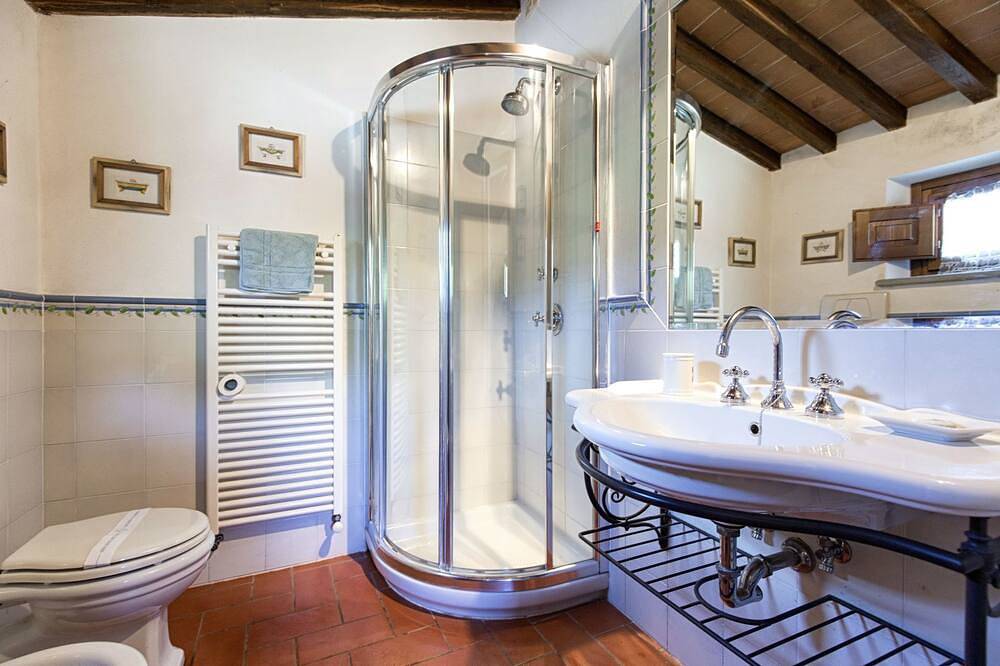 Mooi vrijstaand vakantiehuis met privé zwembad, airco, Wifi, Tv, patio, panorama, dichtbij Cortona in Cegliolo, Provincie Arezzo