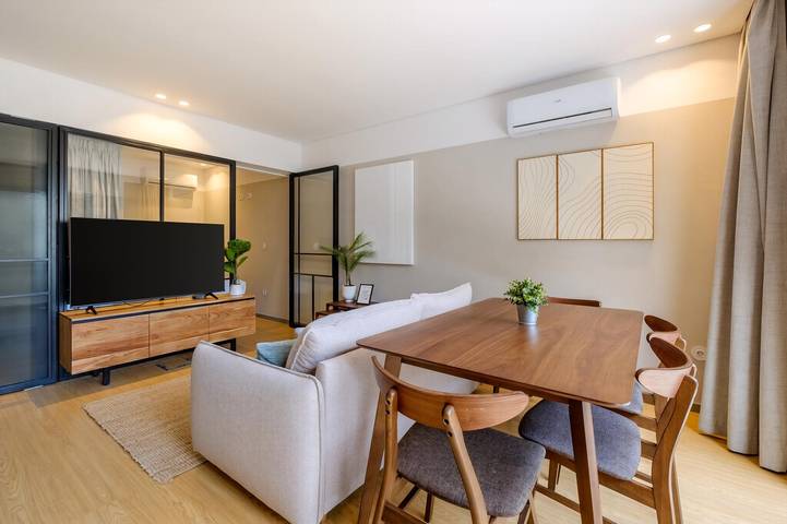 Ganze Wohnung, Ferienwohnung für 6 Personen mit Balkon in Matosinhos, Matosinhos e Leça da Palmeira