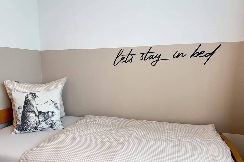 Ganze Wohnung, Inntal Alpin Apartments 1 - Ruhige Terrasse, Bergblick & perfekte Ausgangslage in Telfs, Innsbruck Land