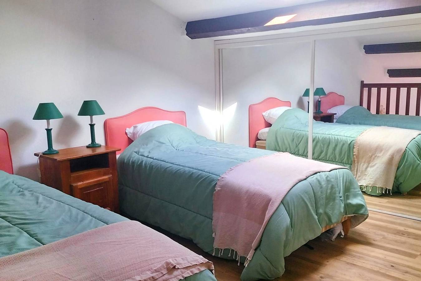 Appartement entier, Vue mer proche plage climatisé in Bandol, Côte méditerranéenne (France)