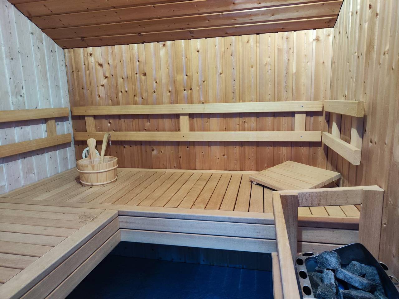 4 Personen Ferienhaus mit Sauna und herrlichem Blick auf den See in Otterndorf in Otterndorf, Cuxland