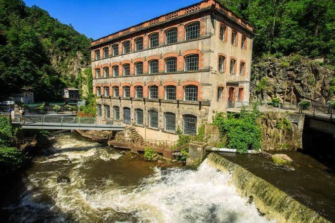 Gîte pour 2 personnes, avec vue, animaux acceptés à Thiers - 4