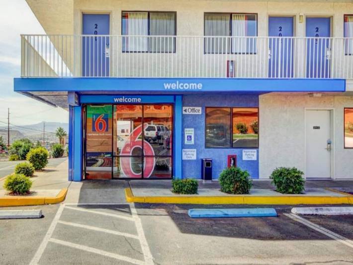 Entire apartment, 1 Queen Bed|Nsmk, Micfridge in St. George (UT), Zion National Park