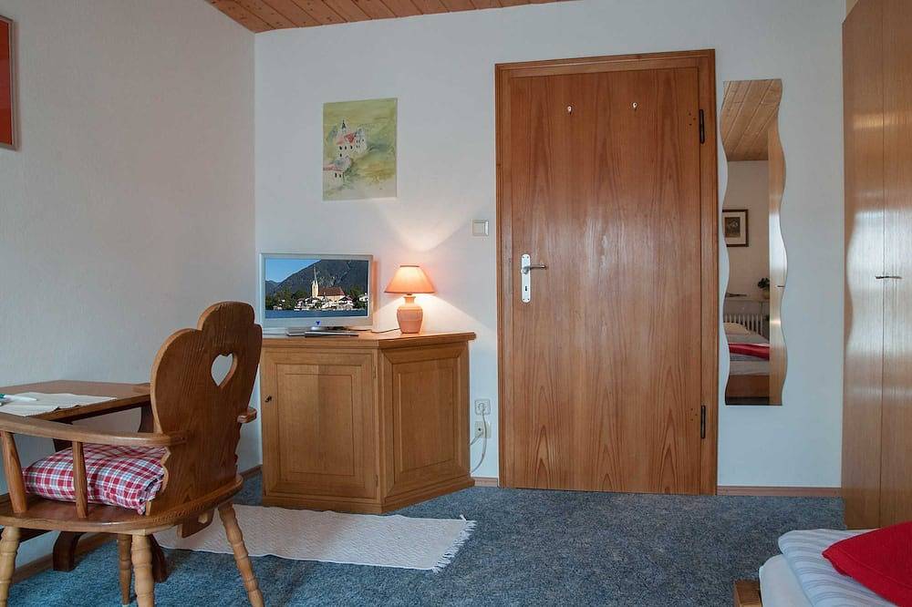 One-Room Apartment - Gästehaus Max-Josef in Alpes bavaroises