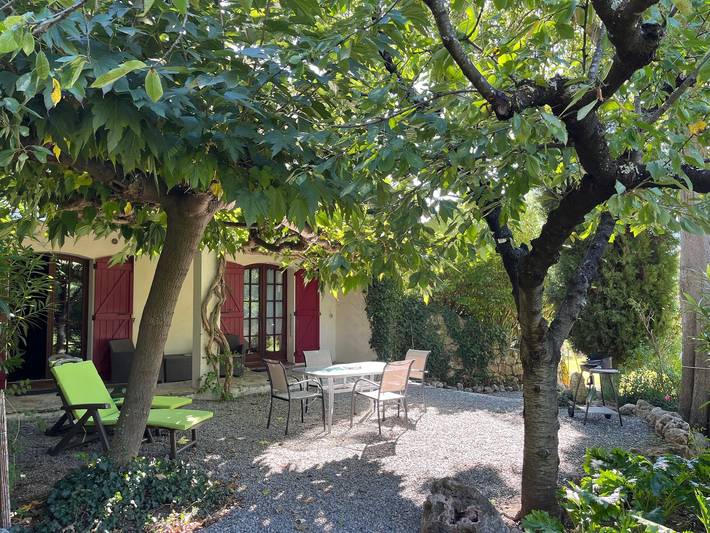 Location de vacances pour 4 personnes, avec vue sur le lac et jardin, animaux acceptés à Trans-en-Provence - 2