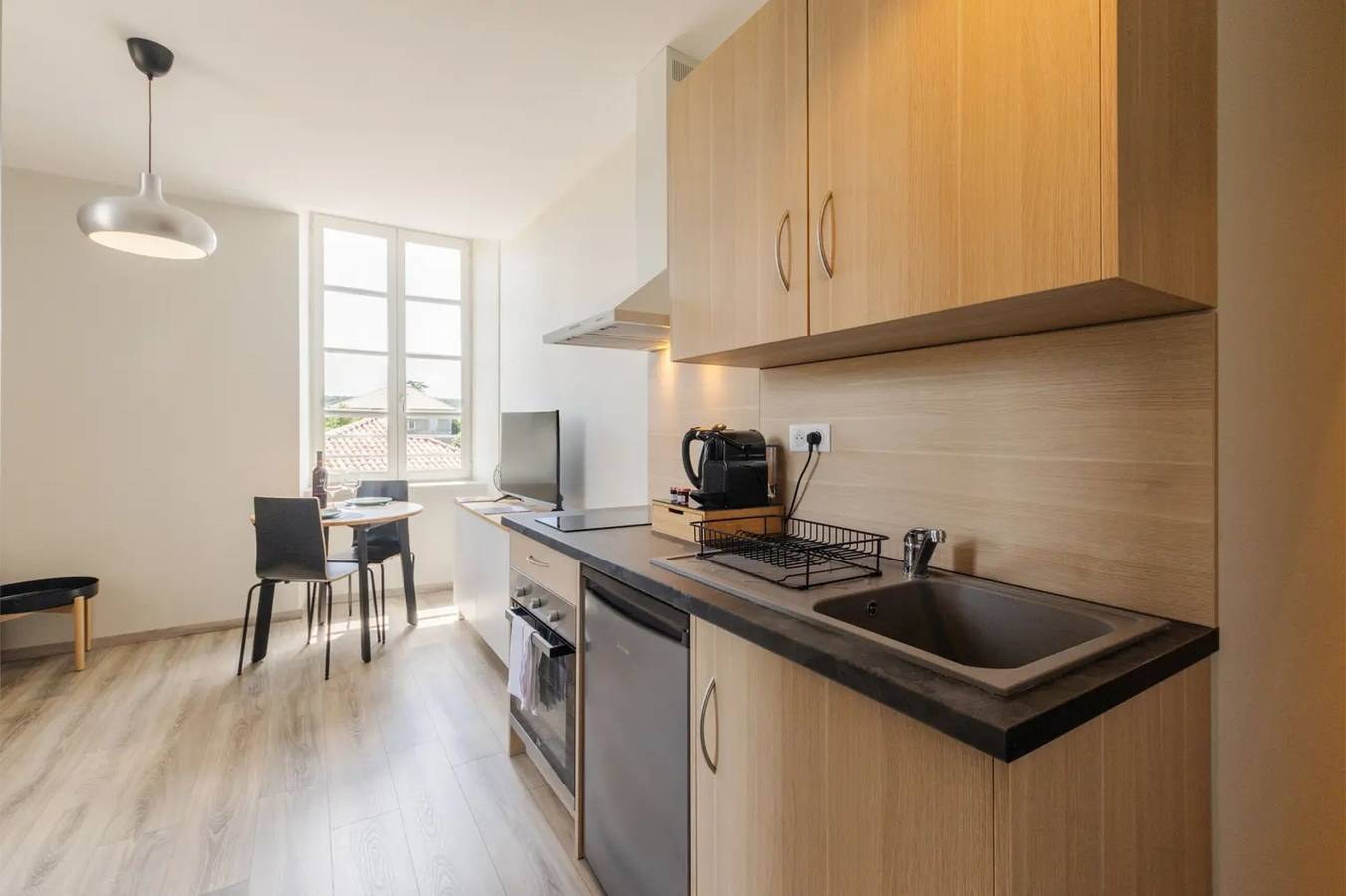 Studio entier, Studio 'Syrah' avec Wi-Fi et climatisation in Ruoms, Ardèche