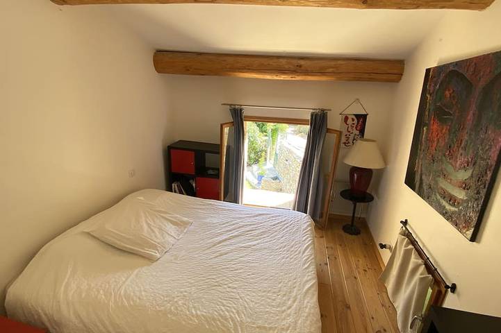 Location de vacances pour 4 personnes, avec terrasse et jardin à Sumène - 2