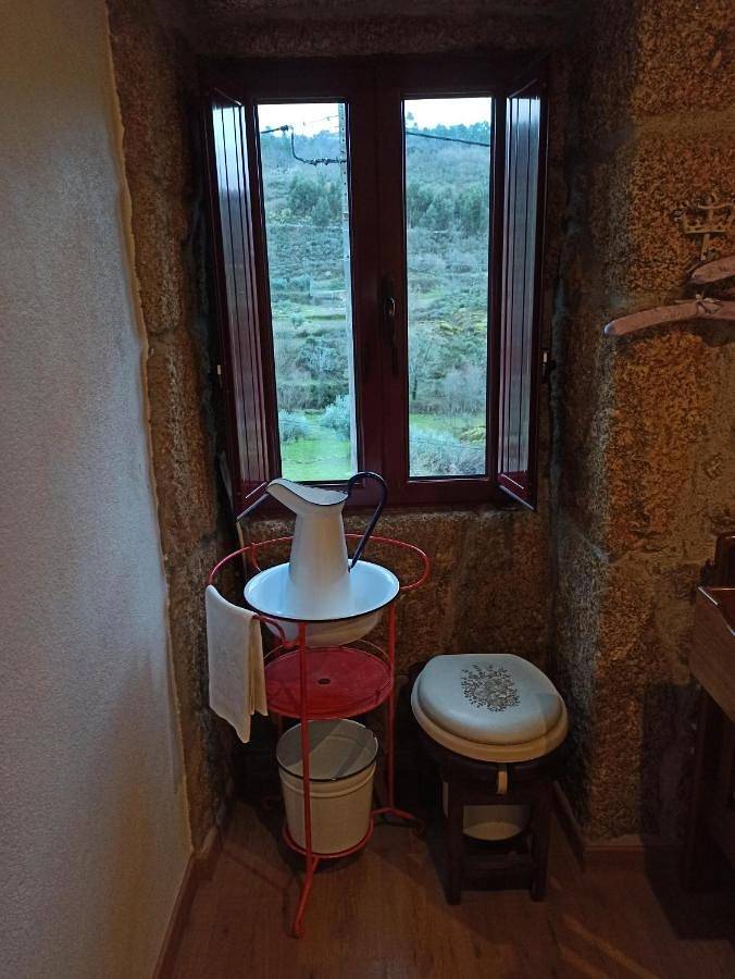 Location de vacances pour 8 personnes, avec vue et jardin, animaux acceptés dans Sabugal - 3