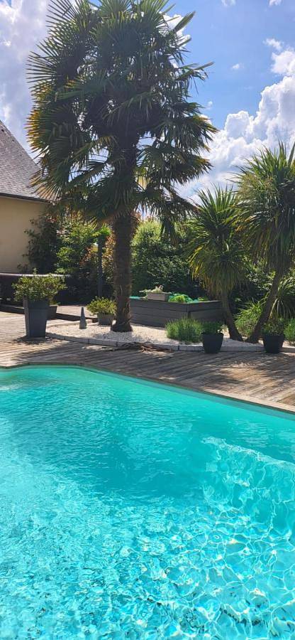 Appartement entier, One-Bedroom Apartment in Pléchâtel, Région de Redon