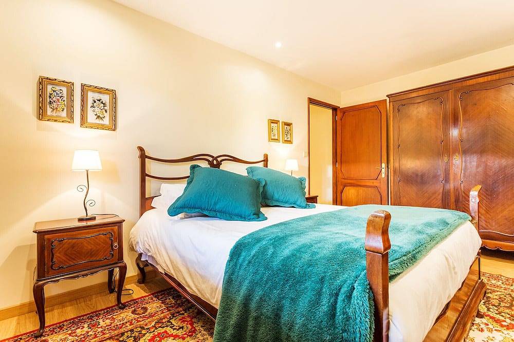 Rural Tourism House, Rustikales Haus am Strand in Canidelo, Porto Distrikt