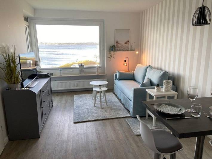 Ferienwohnung für 3 Personen, mit Balkon und Whirlpool sowie Sauna und Ausblick