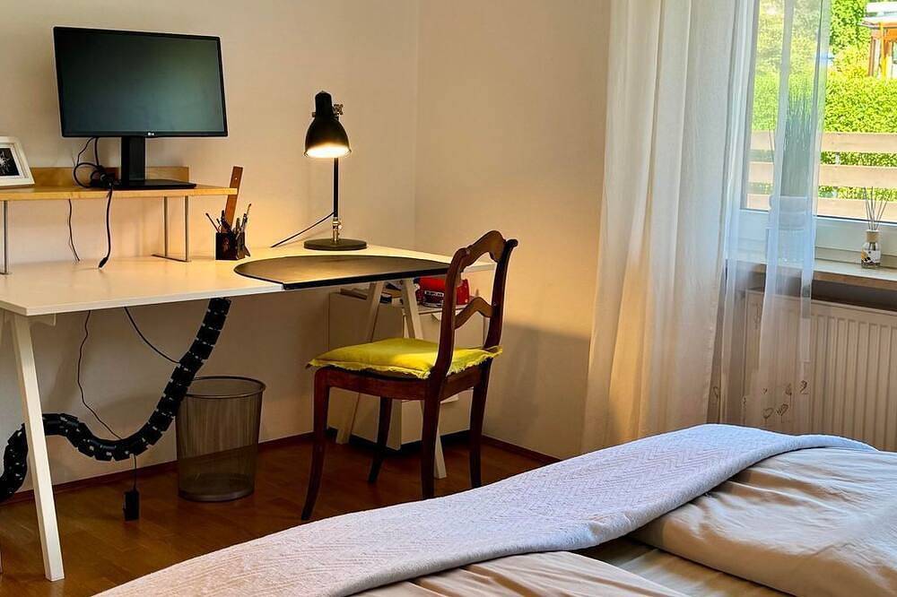 Entire apartment, Ferienwohnung Fichtel-Stein - Holiday apartment, shower and bath, Wc, 2 bedrooms in Ochsenkopf, Fichtelberg