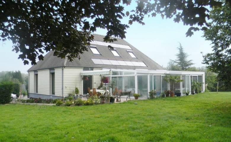 Location de vacances pour 2 personnes, avec Terrasse ainsi que Jardin et Vue à Fourmies