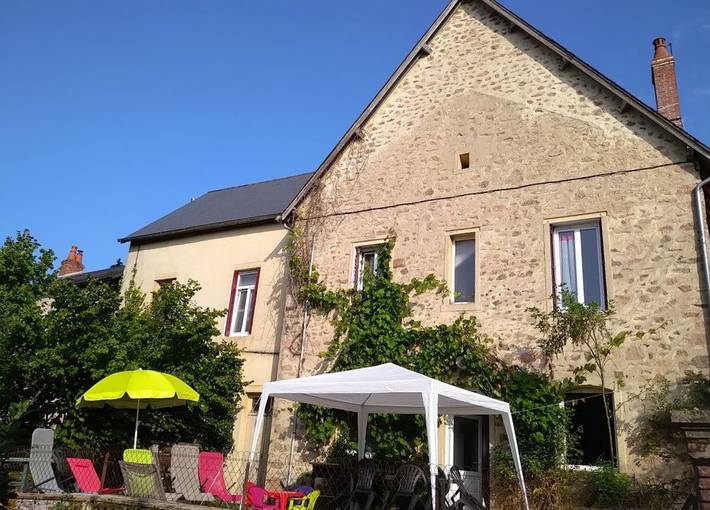 Gîte pour 8 personnes, avec Terrasse et Jardin