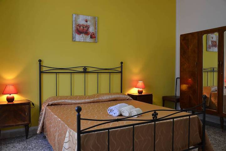 Casa indipendente,  immersa nel verde  vista mare in Dorgali, Golfo di Orosei
