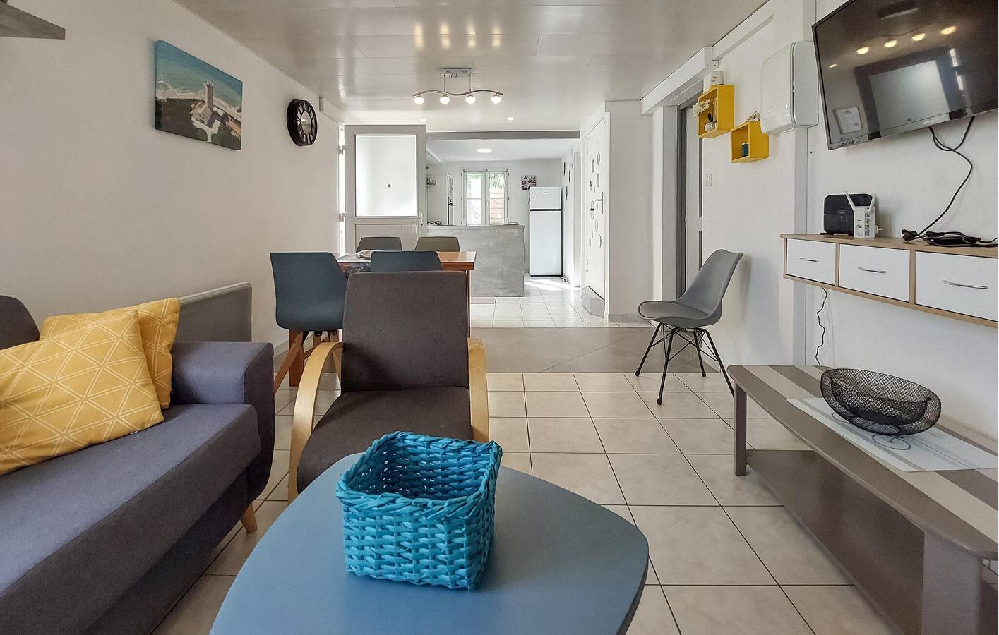 Charmante Ferienwohnung mit Garten, WLAN und Parkplatz in der Nähe des Strandes von Port Notre-Dame in Rivedoux-Plage, Ile de Re