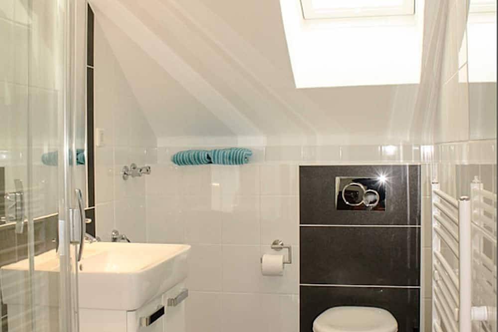 Ganze Wohnung, 2-Raum Fewo Nr. 8, 45m², Dg, Süd - Waldhaus Gronenberg in Pönitz am See, Scharbeutz