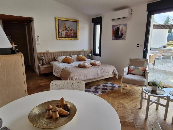 Maison d’hôte pour 2 personnes, avec vue et jardin, animaux acceptés