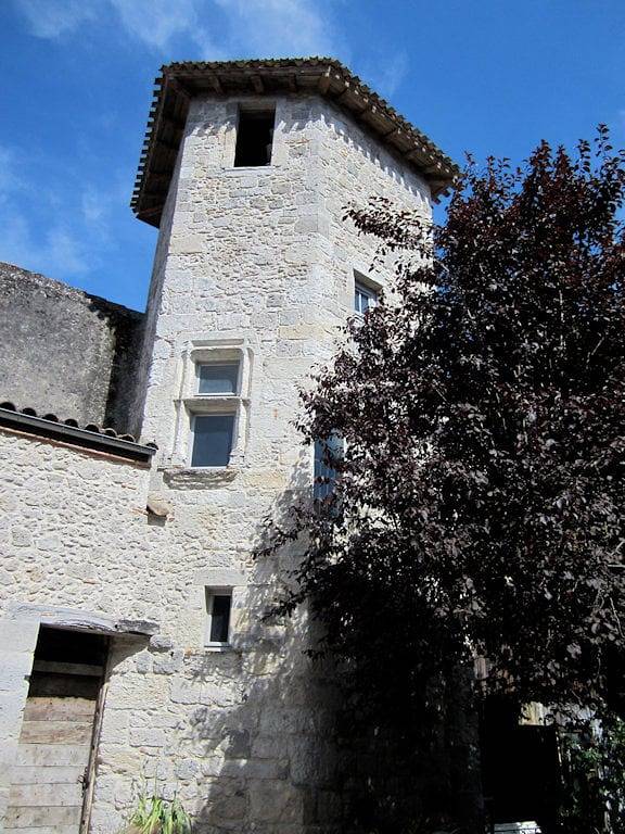 La Tour de Brazalem - Chambre verte in Nérac, Région de Nérac
