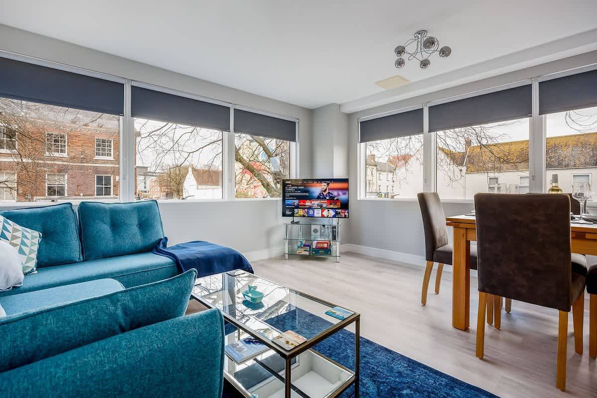 Entire apartment, Seafarers -  Apartment, Central Location in Poole, Poole Harbour