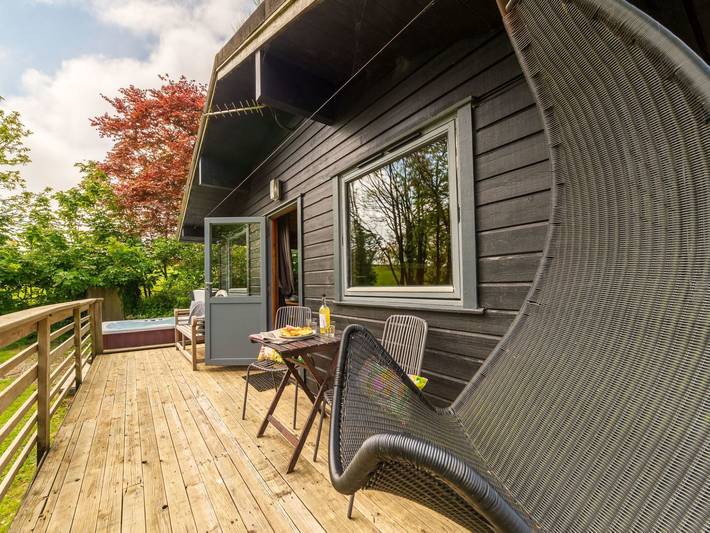 Chalet for 2 people, with view and garden as well as terrace in Cornwall