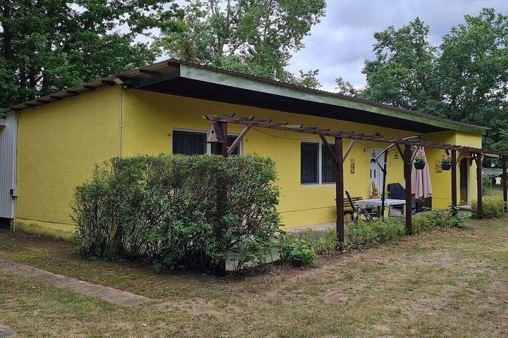 Ferienhaus für 6 Personen, mit Terrasse und Garten - 1