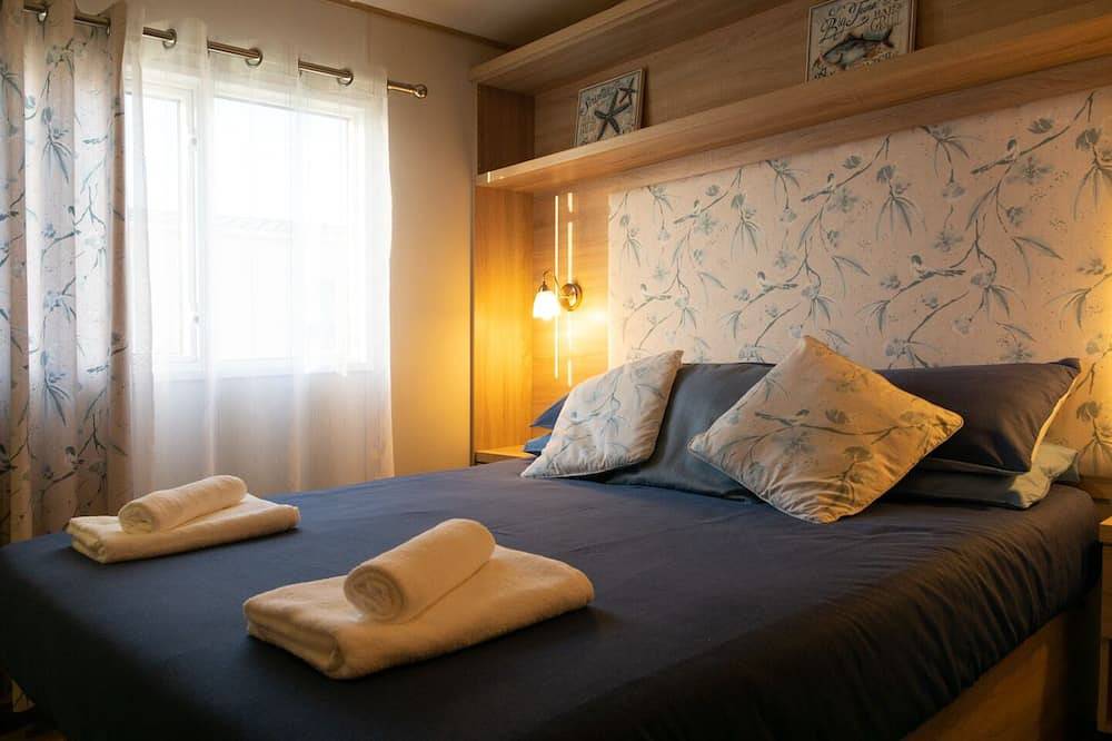 Moderner Wohnwagen mit 2 Schlafzimmern und Meerblick auf dem 5 * Hoburne Naish Holiday Park in Barton on Sea, Hampshire