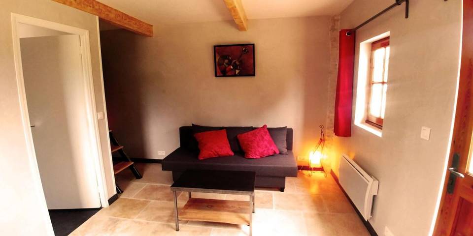 Gîte pour 4 personnes, avec balcon ainsi que jardin et piscine à Simiane-la-Rotonde - 4