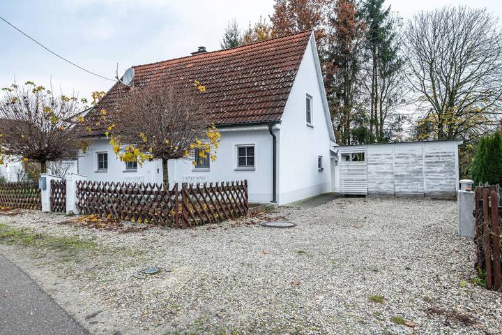 Holiday home for 12 people, with lake view and garden, with pets in Germany
