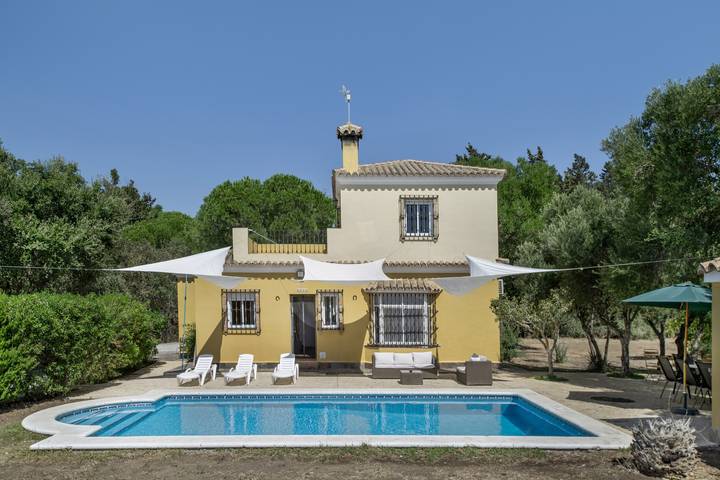 Holiday home for 11 people, with balcony and garden, child-friendly - 1