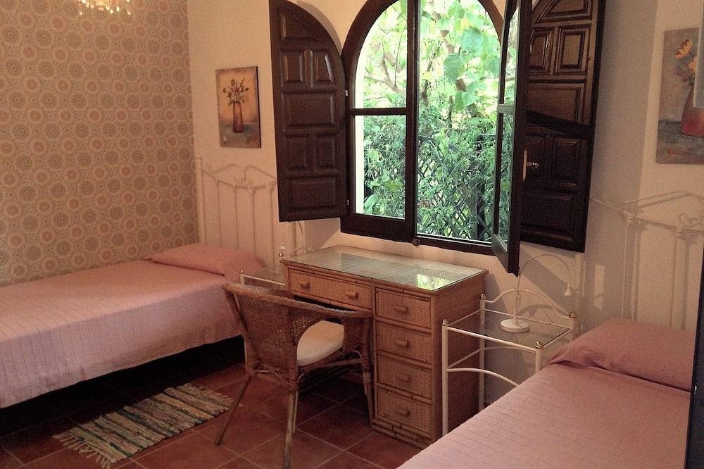 Villa in Marbella center in Marbella Centre, Marbella