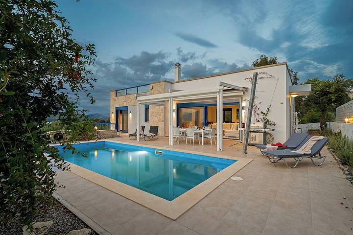 Ferienhaus für 4 Personen, mit Terrasse und Pool, mit Haustier - 1