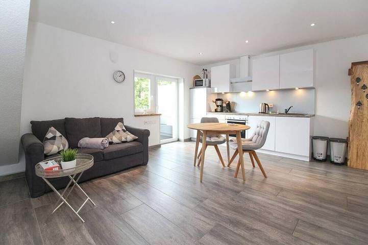 Ferienwohnung für 2 Personen, mit Balkon in Krummhörn, Landkreis Aurich