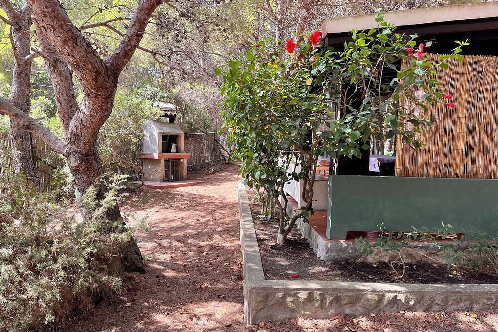 Porto Pino villa 30 meters from the beach  in Playa de Porto Pino, Provincia de Carbonia-Iglesias