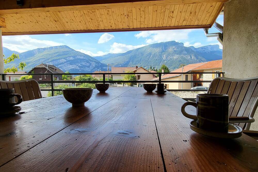 Appartement entier, Games of home' - appartement-maison proche Grenoble in Saint-Égrève, Isère