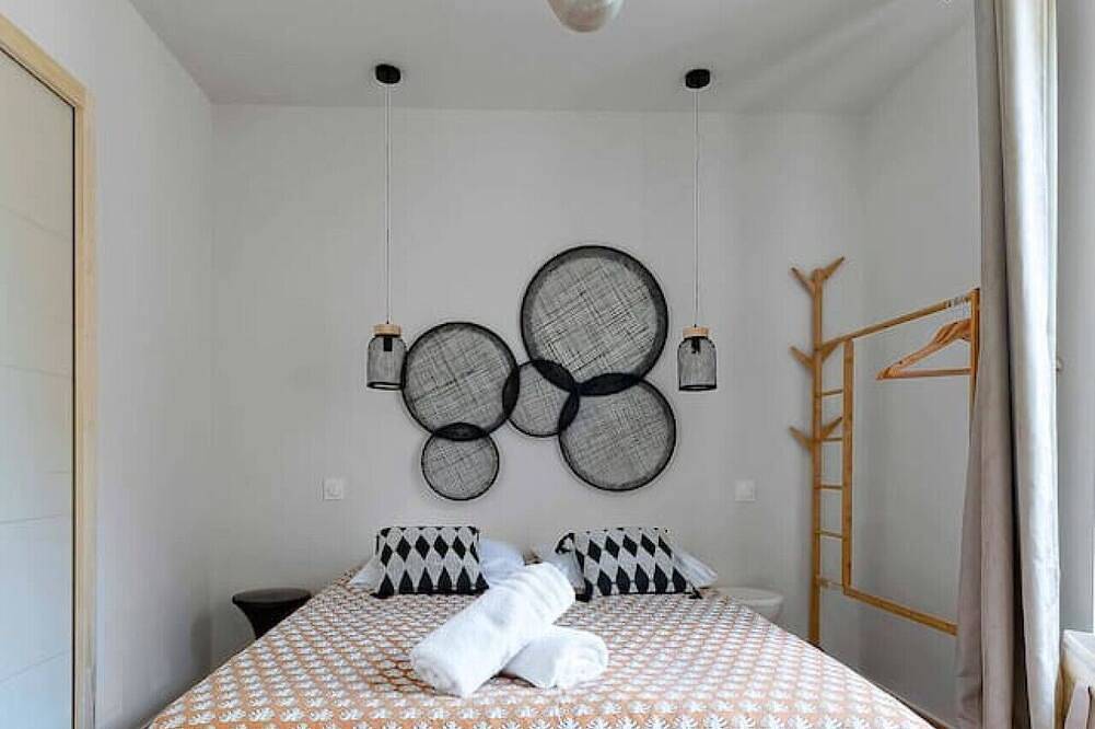 Appartement entier, Superbe appartement climatisé dans immeuble classé in Vichy, Région de Vichy