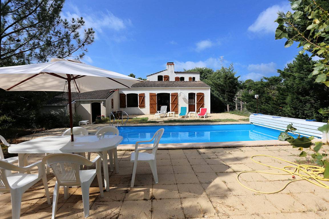 Villa avec piscine in L'Aiguillon-la-Presqu'île, Vendée
