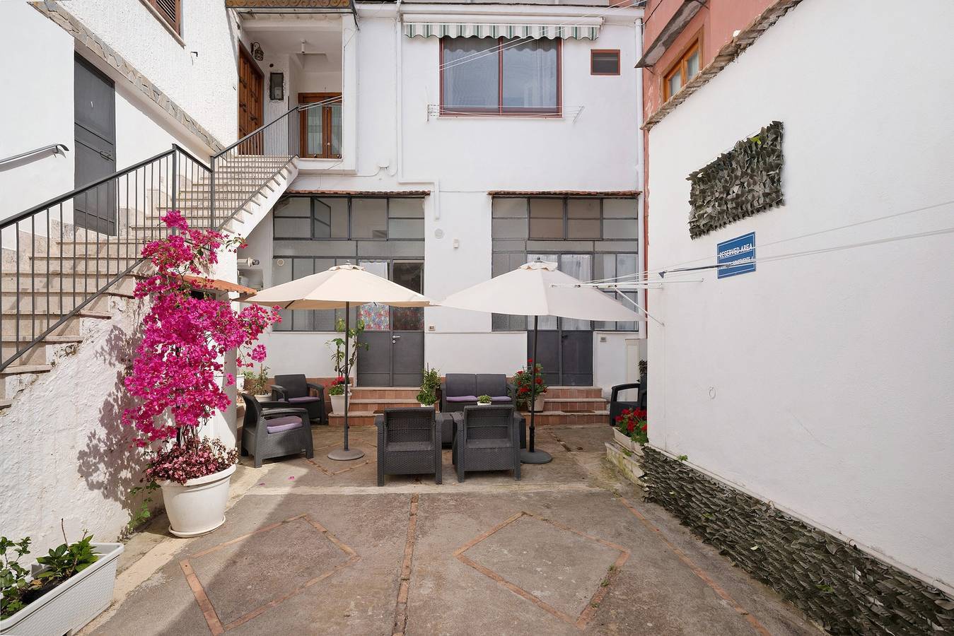 Appartement entier, Appartement "Penisola 5" avec terrasse partagée, Wi-Fi et climatisation in Vico Equense, Sorrento Coast