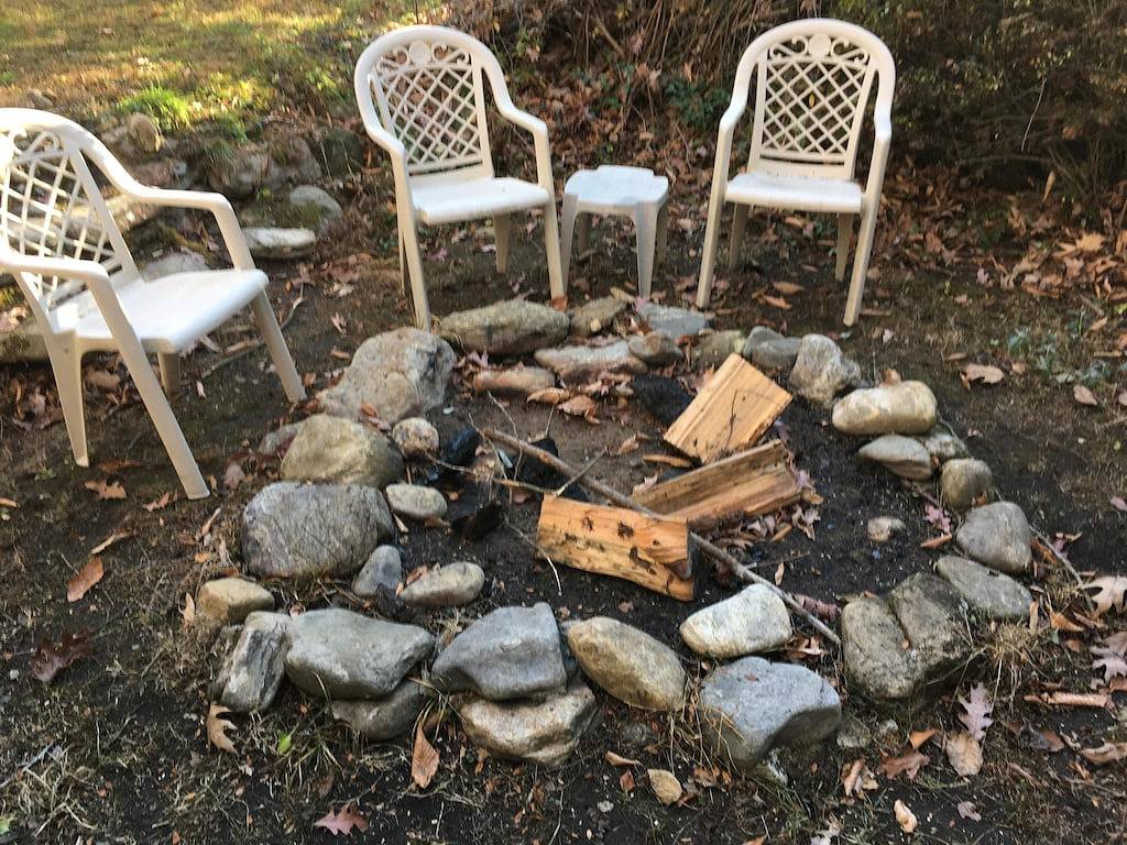 Stoney Fork Paradies auf dem Creek!- Eigene Hot Tub, Kamin, Romantisch, Kostenloses Wifi, Haustiere erlaubt in Blue Ridge Parkway, Buncombe County