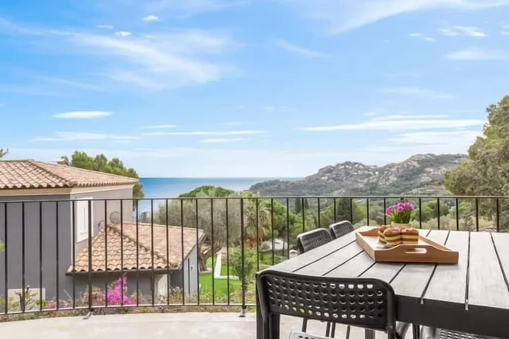 Appartement de vacances pour 5 personnes, avec piscine et jardin, animaux acceptés - 1