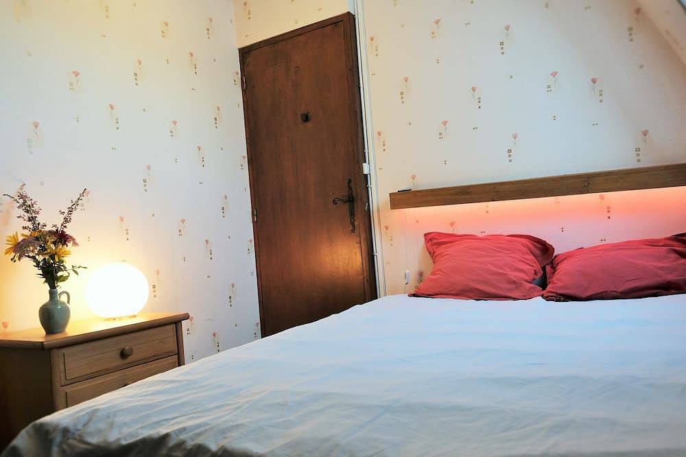 Grand Gite avec tennis et piscine in Lalinde, Périgord Pourpre