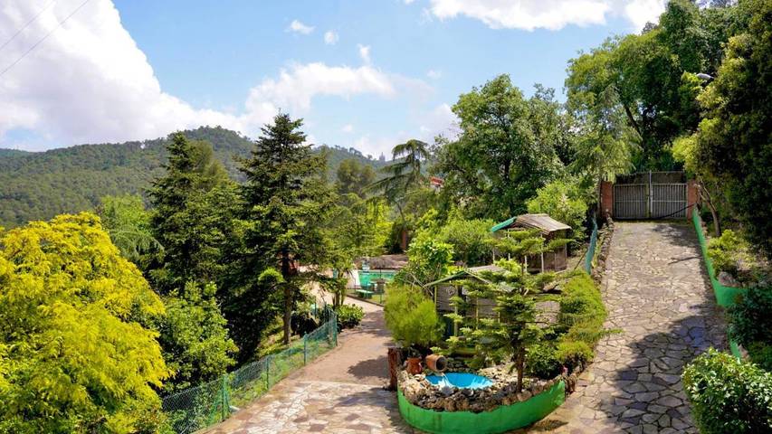Albergue para 2 personas, con Terraza y Jardín además de Piscina y Vistas en Valles Occidental