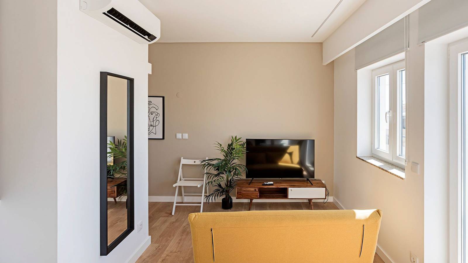 Geheel appartement, Vakantieappartement voor 2 personen met balkon in Cedofeita, Porto