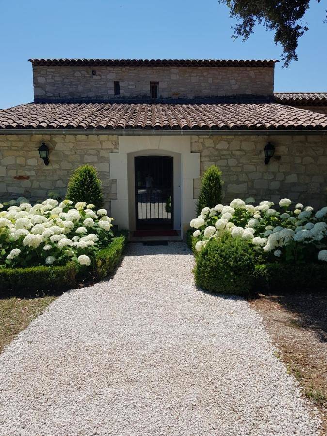 Chambre d’hôte pour 2 personnes, avec piscine ainsi que vue et jardin à Céreste - 2