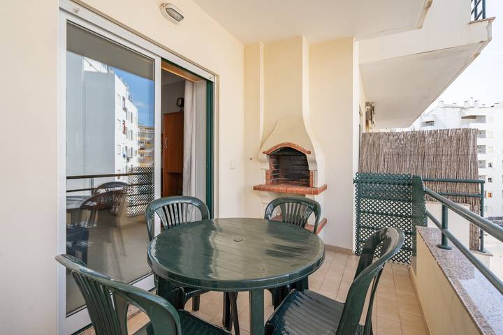 Gîte pour 4 personnes, avec Balcon à Armação de Pera