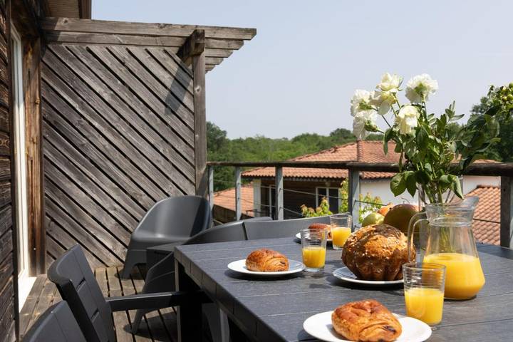 Gîte pour 6 personnes, avec balcon et piscine à Cassen - 3