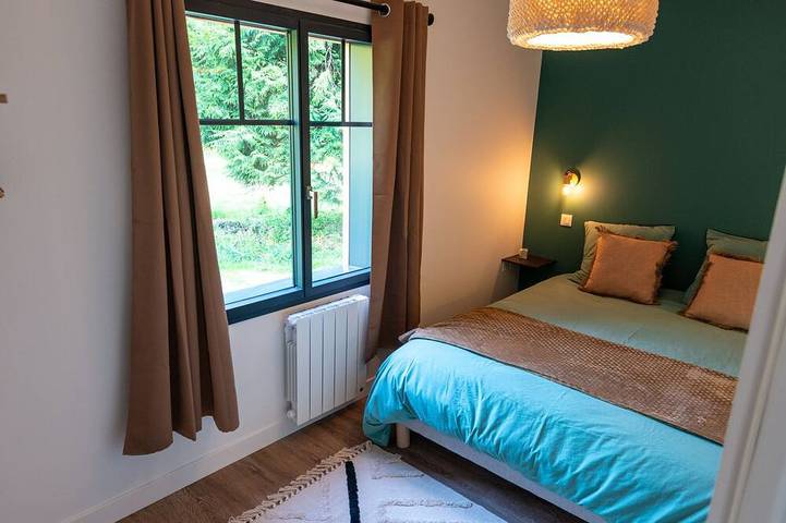 Gîte pour 5 personnes, avec terrasse ainsi que jacuzzi et jardin à Ponts-et-Marais - 3