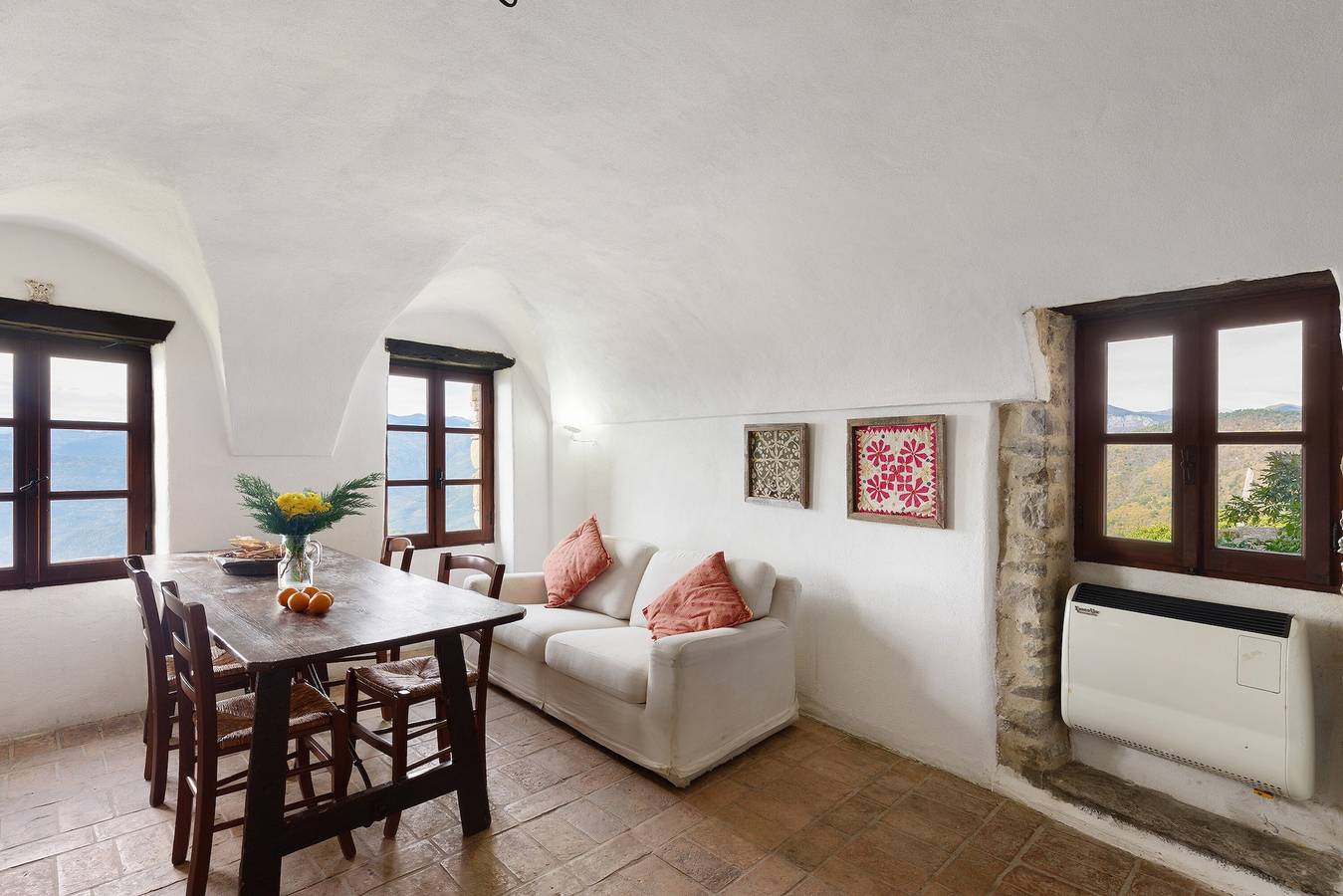 Bodynsoul – Ein Rückzugsort mit Aussicht in Bajardo, Ligurische Alpen