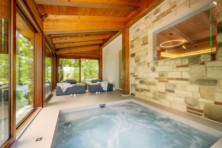 Ferienhaus für 6 Personen, mit Terrasse und Garten sowie Sauna