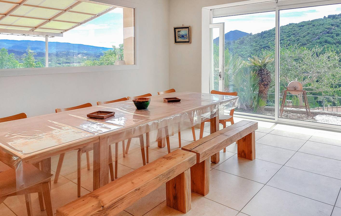 Apt douillet avec piscine, garage et WiFi près de Mévouillon in Mévouillon, Région de nyons